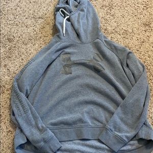 Under Armour Sweatshirt